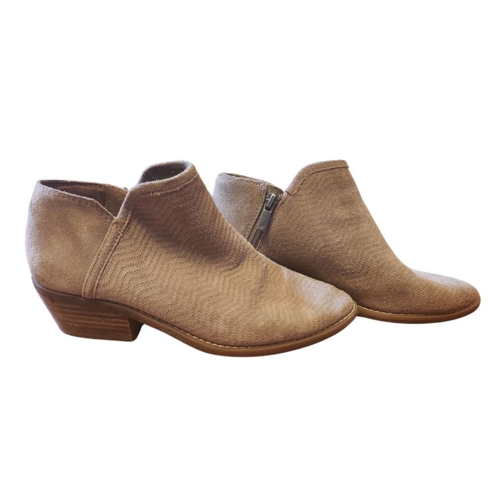 Lucky Brand Women's Fausst Ankle Boot, Beige